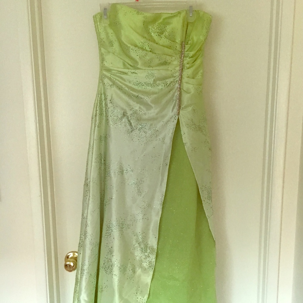 Light green jump! full floor length prom dress